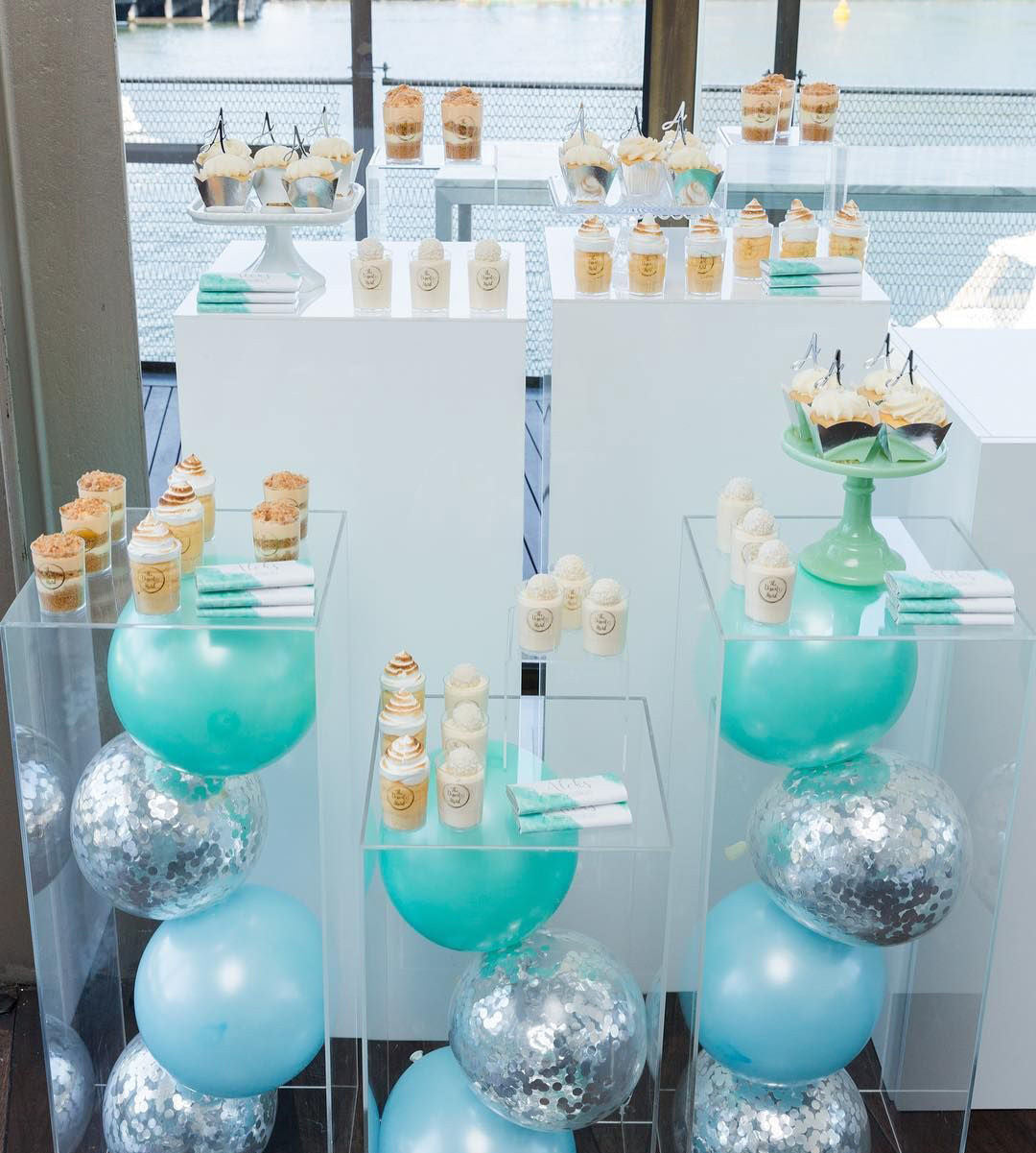 Acrylic Cake Pillar Set of 4 Clear