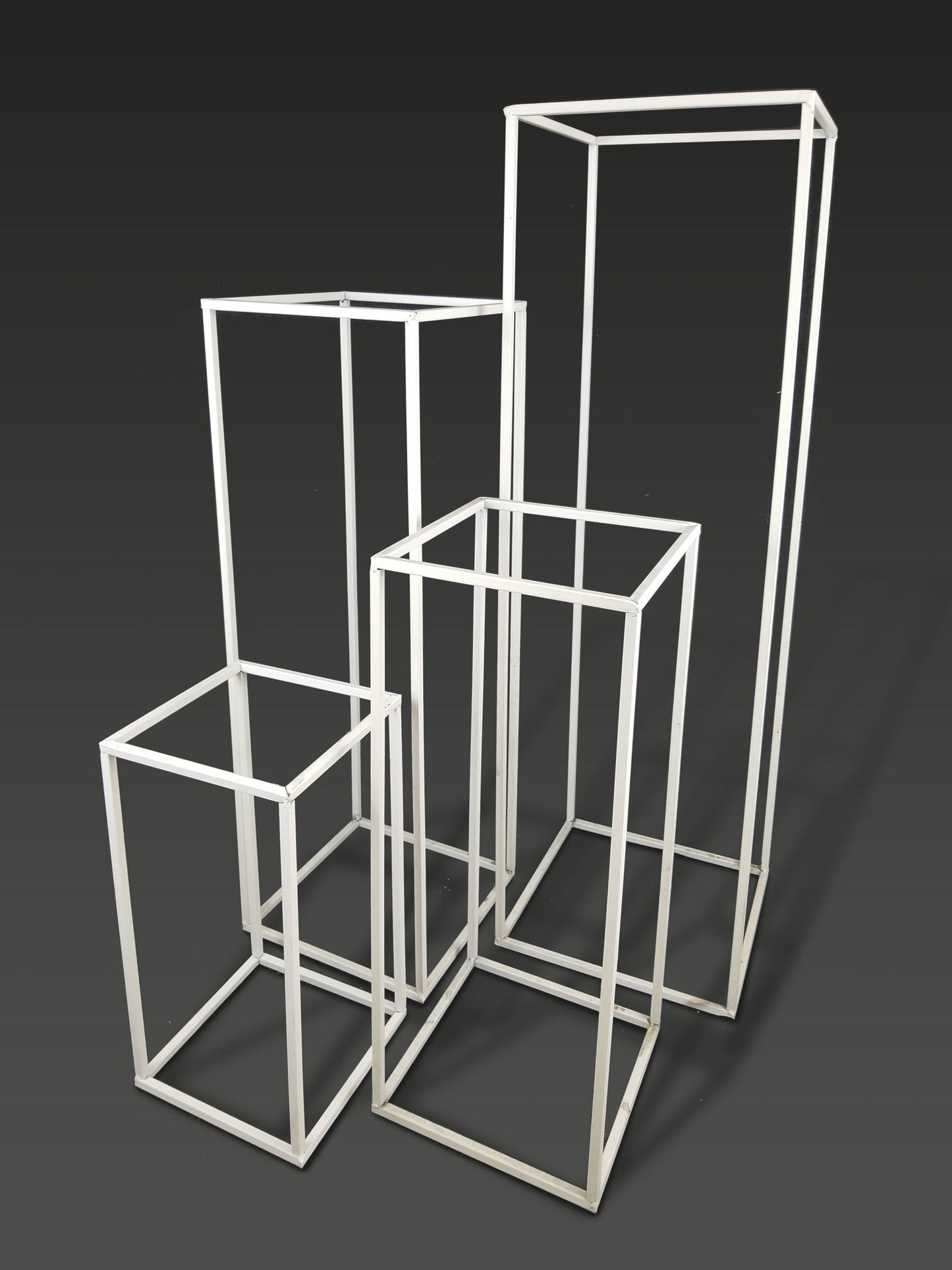 BJ1569 WT - Set of 4 White Wedding Wire Metal Column Pillar - Geometric Centerpiece